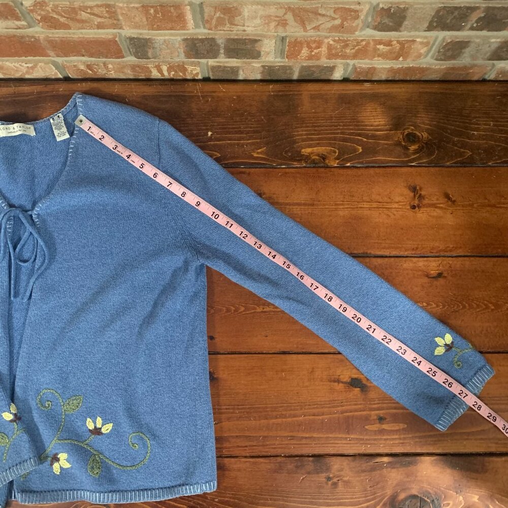 Lord & Taylor Blue Floral Embroidered Women's Large Tie Front Knit Cardigan EUC - Picture 14 of 15